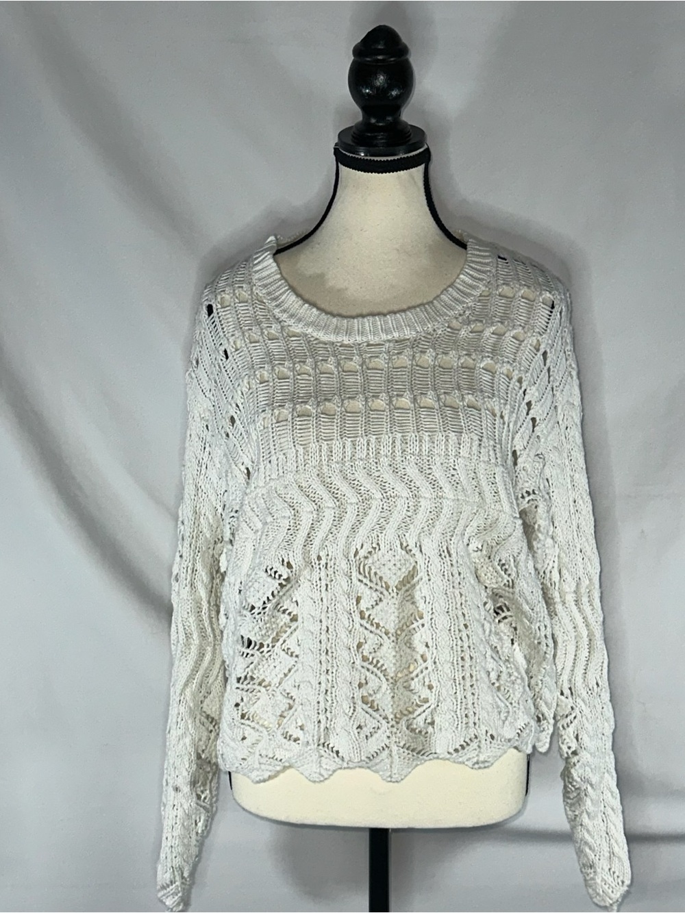 KUT from the Kloth Open Knit Crochet Cream Long Sleeve Womens Sweater Medium